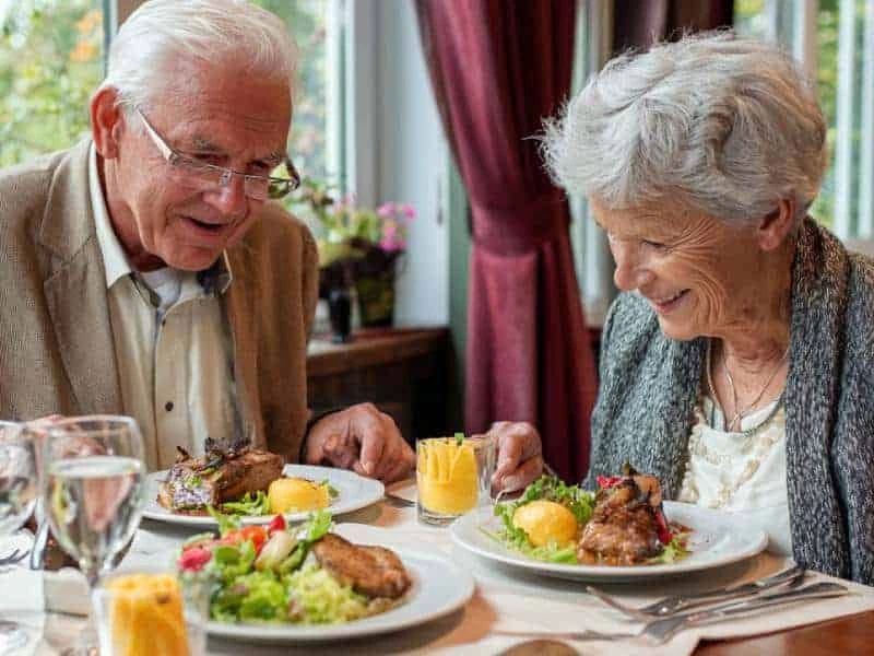 portage de repas personne agee.jpg